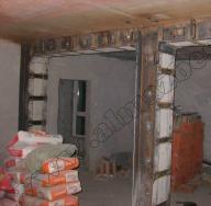 Opening in the bearing wall according to the project in panel, monolithic and brick houses