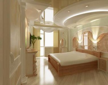 Bedroom finishing options: stylish design of walls and ceilings